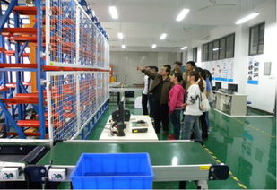 我院現代化的物流倉儲實訓室